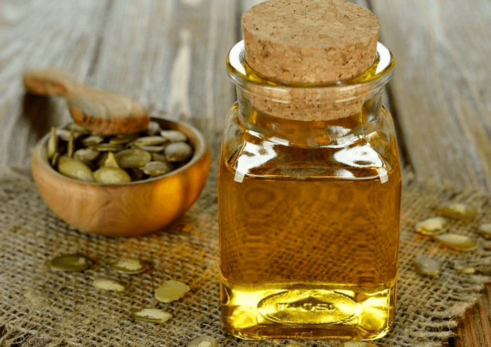 بذور اليقطين والعسل لالتهاب البروستاتا.